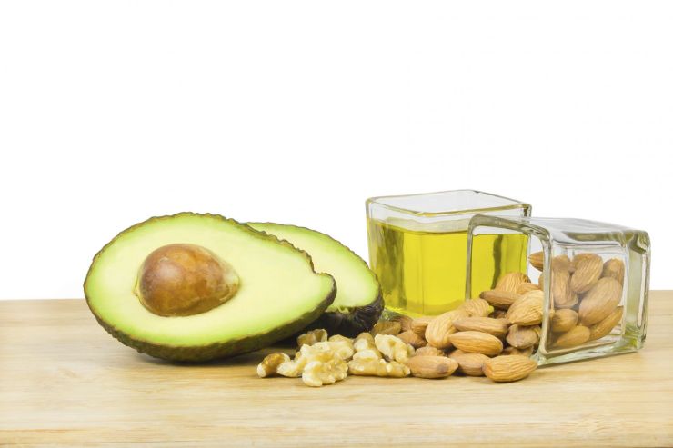 healthy-fats-avocado-nuts-oils